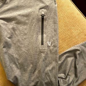 Men’s VUORI Sunday joggers